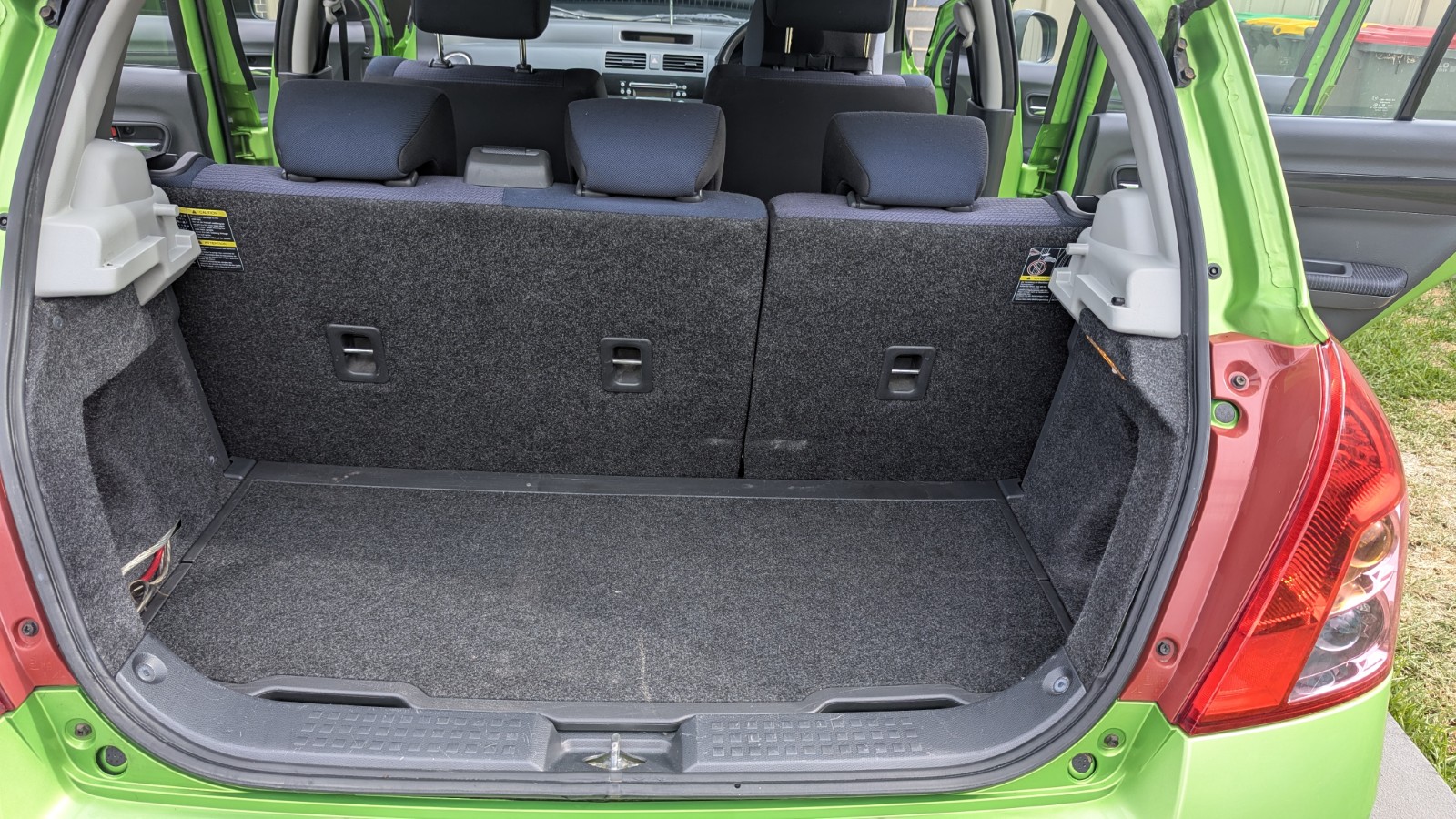 Suzuki Swift boot cleaned